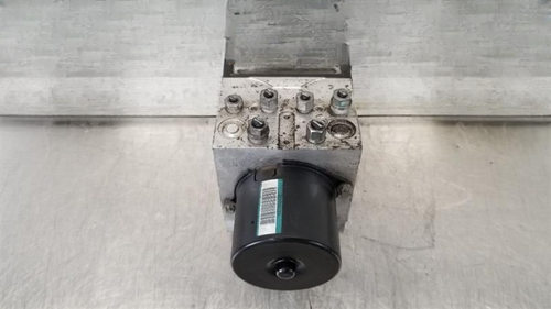2015 Dodge Ram 3500 AT 4x4 ABS Anti-Lock Brake Pump ASSEMBLY OEM 15