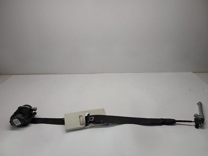15-18 Ford Focus Front Right Passenger Seat Belt Retractor Assembly OEM Black
